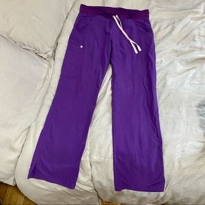 Figs Purple Kade Cargo Scrub Pants Size Medium